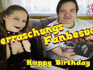 Веселье на день рождения - немецкая порнозвезда Надин Кейс удивляет фаната карликов