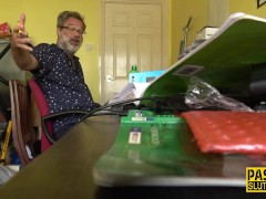 Milf throated by Pascal - Screenshot 3 of 16 - Mom