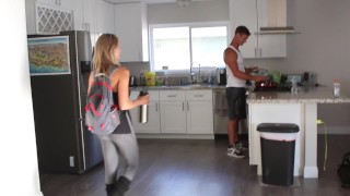 Gorgeous Fitness Blonde Blows Up Her Boyfriend Carelessly And Swallows
