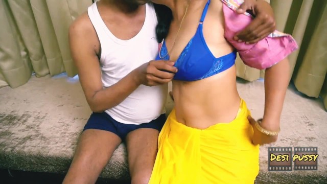 Porn Video Download Xxx Malik And Naukar - Desi Bhabhi Fucked by Naukar Raju - Pornhub.com