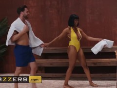 Video Brazzers - Interracial cuckold threesome in the spa