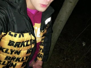 Teen big cumshot and moaning outdoor