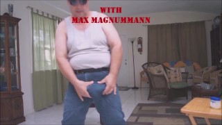 Max Magnummann nel ruolo del trailer di Hung Biker Daddy