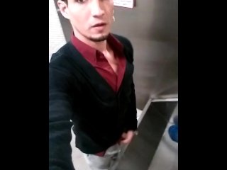 En baño publico by Rabaerre