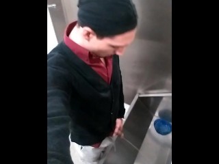 En Baño Publico by Rabaerre