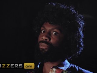 Brazzers - Small tit vampire Kendra Spade gets fucked by dilf screenshot number 0