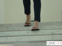Video Kyler Quinn is a sneaky hot little sexy feet temptress