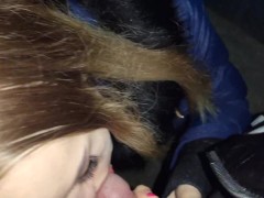 Кончил в рот красотке на улице она проглотила сперму - Screenshot 9 of 16 - Outside
