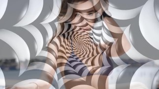 成为她，感受他的精液进入你的喉咙