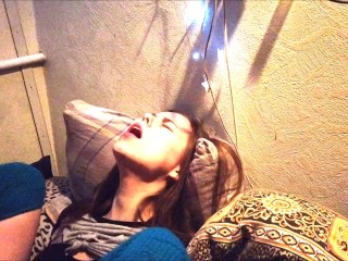 SHE JERKED OFF HER LEGS, AND THEN CUM IN FIVE MINUTES