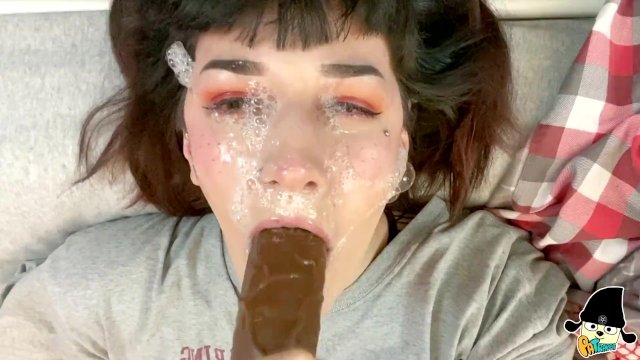 E-Girl Cums Twice And Drowns In Spit
