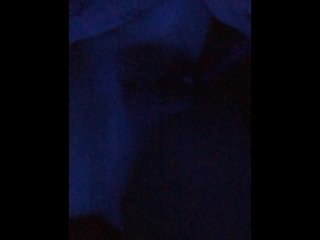 watch me play with my dildo :)