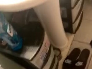 Man plays with himself masterbates with cum shot ending