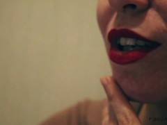 После главного меня пустили по кругу и трахали втроем. Жесткая секс оргия.