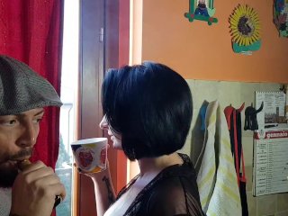 Sesso con gatto guardone davanti alla finestra