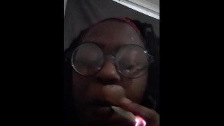 一边听说唱大战一边卷起来。