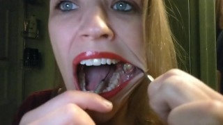 口内ツアーとセルフ歯科歯削りツール口蓋垂検査