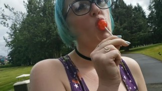 The only lollipop you'll want to lick this Valentines Day: Candy pop fetish