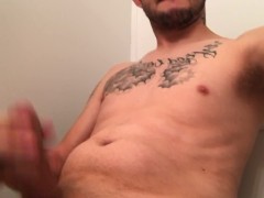 Jerking off watching porn