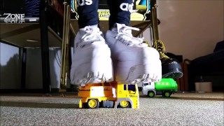 Esmagamento de carro de brinquedo com fila disruptor planalto (trailer)