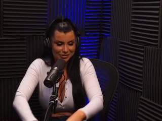 A MOUTHFUL WITH LAURA_AND ROMI - Podcast Teaser