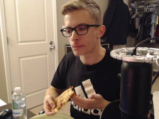 Stepbro eats his stepsister's delicious pizza (GONE SEXUAL!)