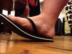new flipflops - Screenshot 2 of 16 - Feet