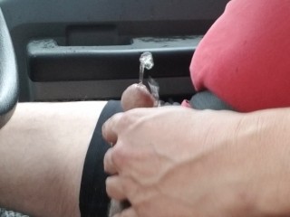So horny from freeballing at the gym that i piss and cum on_the way home.