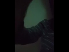 jean-benjamin présente ma nouvelle videos montre ses fesses devant webcam