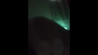 jean-benjamin presenta i miei nuovi video mostra il suo culo davanti alla webcam