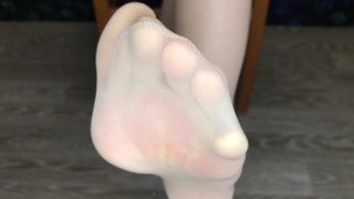 FOOT FETISH OF A STUDENT IN NYLON DRESSES AND SHOW STOCKINGS
