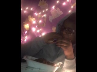 Watch me Eat Chicken