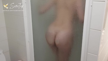 My step-sister invites me to join her under the shower, I cum on her ass