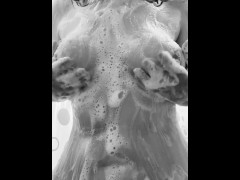 Hot teen take a shower 