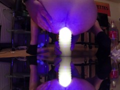 Glow Worm - Screenshot 7 of 16 - Masturbate