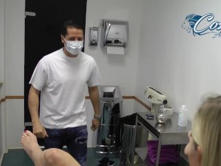 Hausfrau geht zum Doktor und wird pervers weg geknallt screenshot number 1