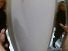 DRESSING ROOM FLASH PART2. La signora mi sega il cazzo e sborro. - Screenshot 6 of 16 - Masturbate