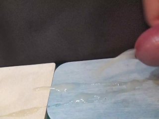 ふと思い立ち珪藻土に射精したものの、その後特に面白くないことを学習しました。