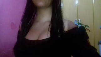  woman showing body