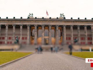 CONFIDENT CURVY LADY bangs her biggest fan! Mariella Sun ENGLISH