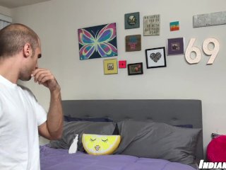 MOM gets massaged and fucked screenshot number 0