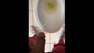 Big dick pissing
