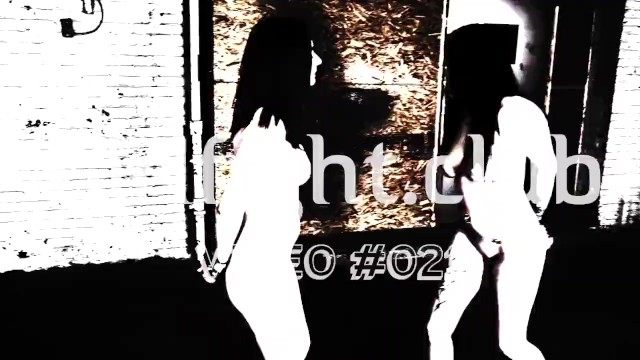 Lilith vs Komodo Körperzertrümmerung Tittenkampf Catfight Auf Girlfight.club