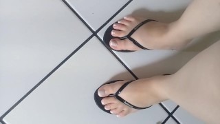 tici feet @tici_feet tici_feet wearing havaianas with french toenails