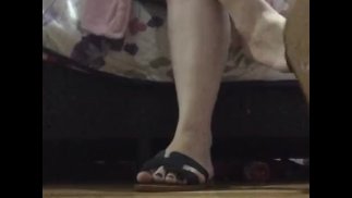 tici_feet tici feet @tici_feet dangling flat and shoeplaying (preview)