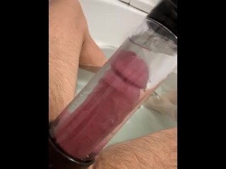 Spelen Met Mijn Penis Pomp in Het Bad