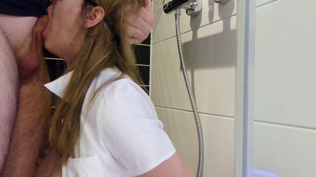 Watch Bondage Video:Submissive Amateur Milf Sloppy Deepthroat with Cumshot