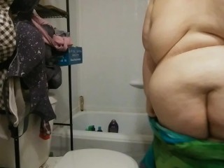 Fat Girl Showers