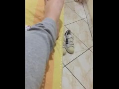 tici_feet @tici_feet IG tici feet my feet with no polish on the bed