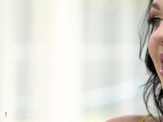 Pretty And Raw - Bubble Butt Natana Brooke Fucked In A Threesome